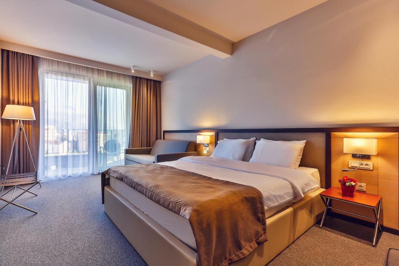 Hotel Bono Будва Екстериор снимка
